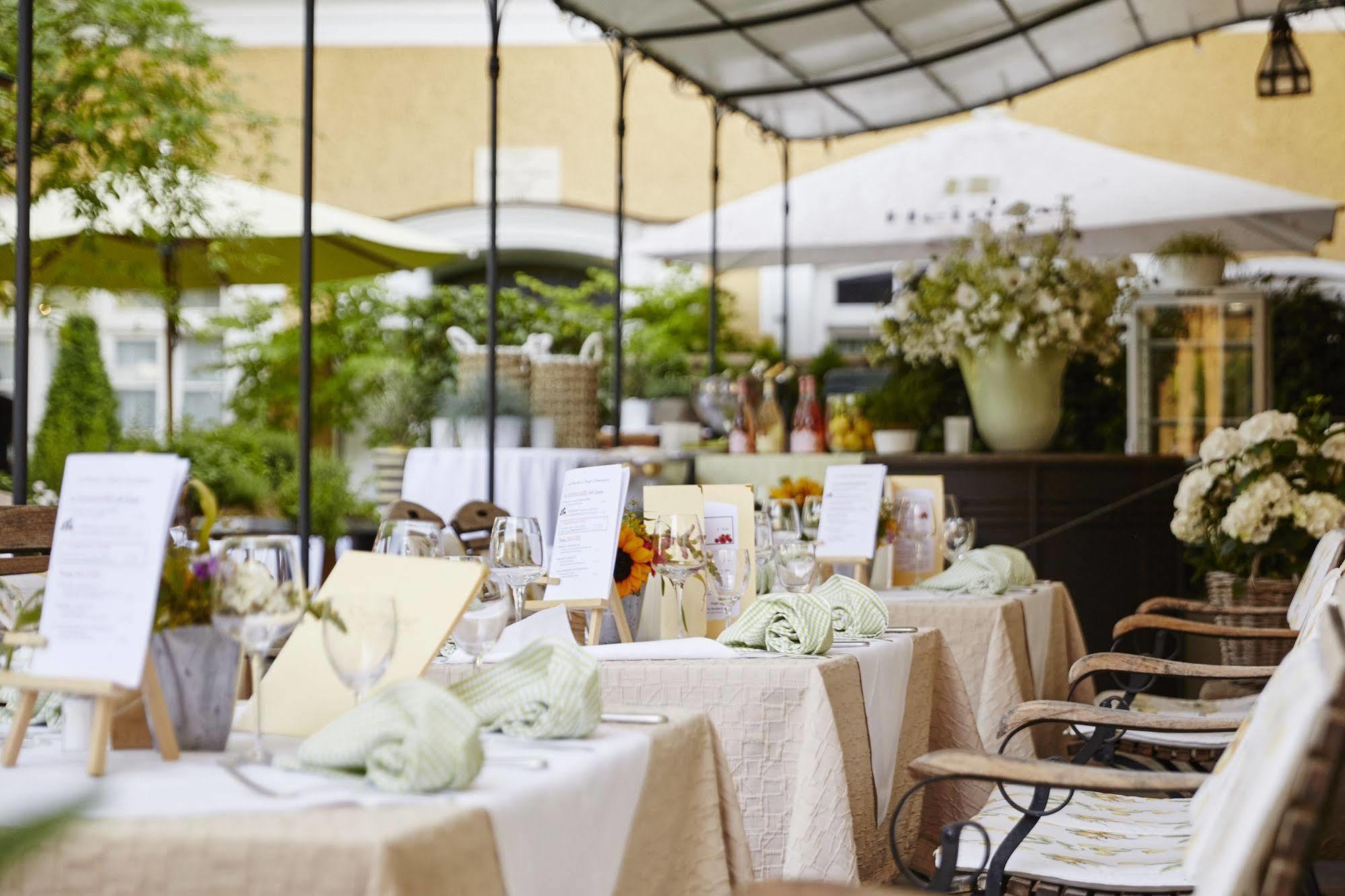 Hotel Gutsgasthof Stangl 바터스테튼 외부 사진